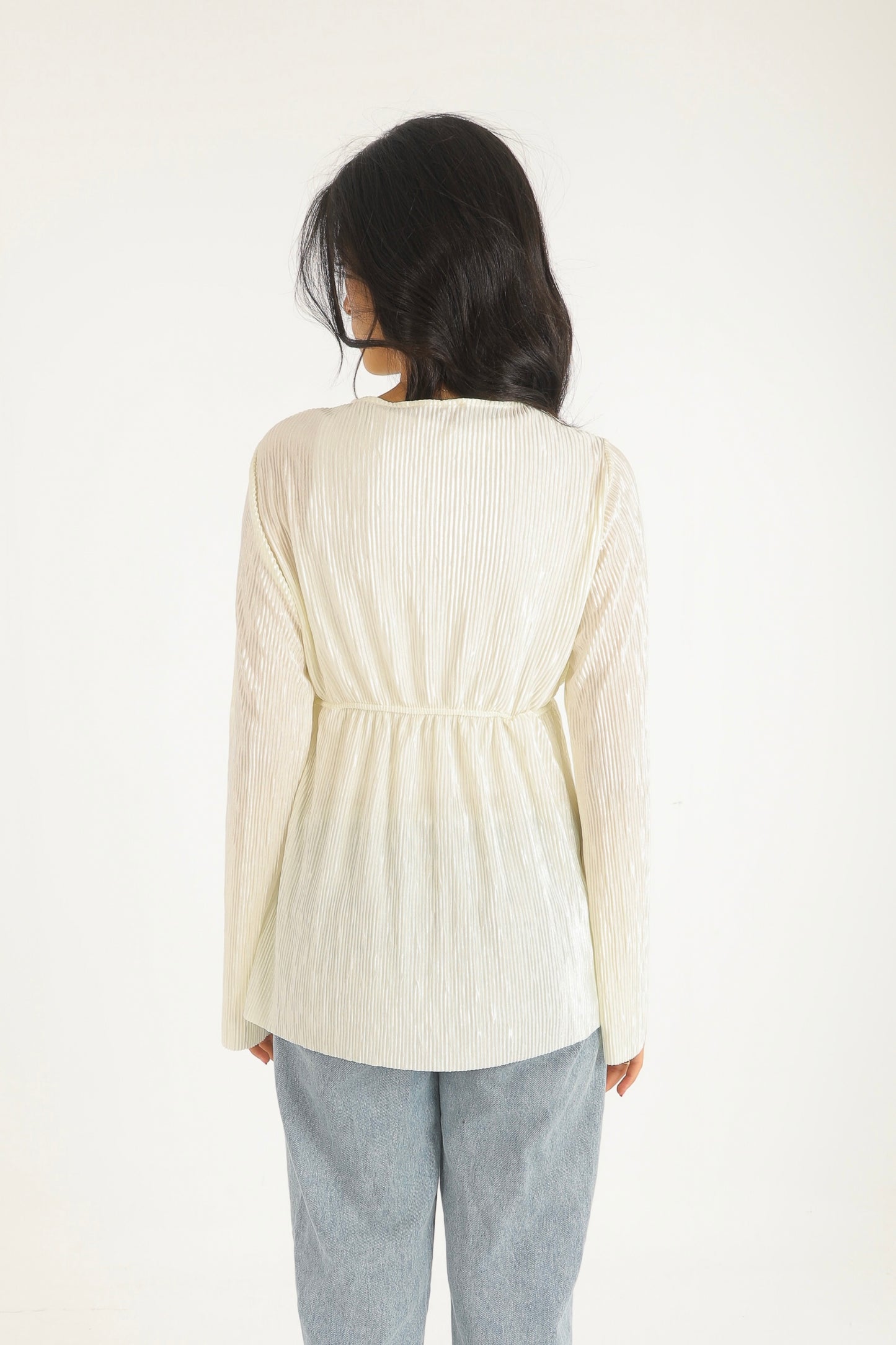 Plissé knot cream top