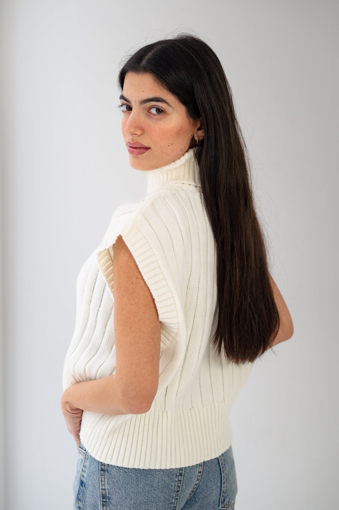 Ecru knit Vest