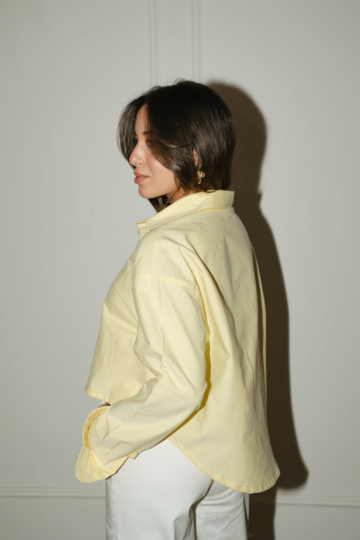 Butter yellow cropped oxford shirt