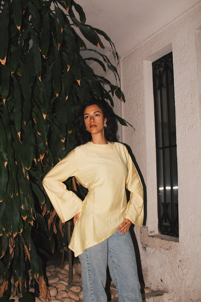 Butter yellow Blossom Top