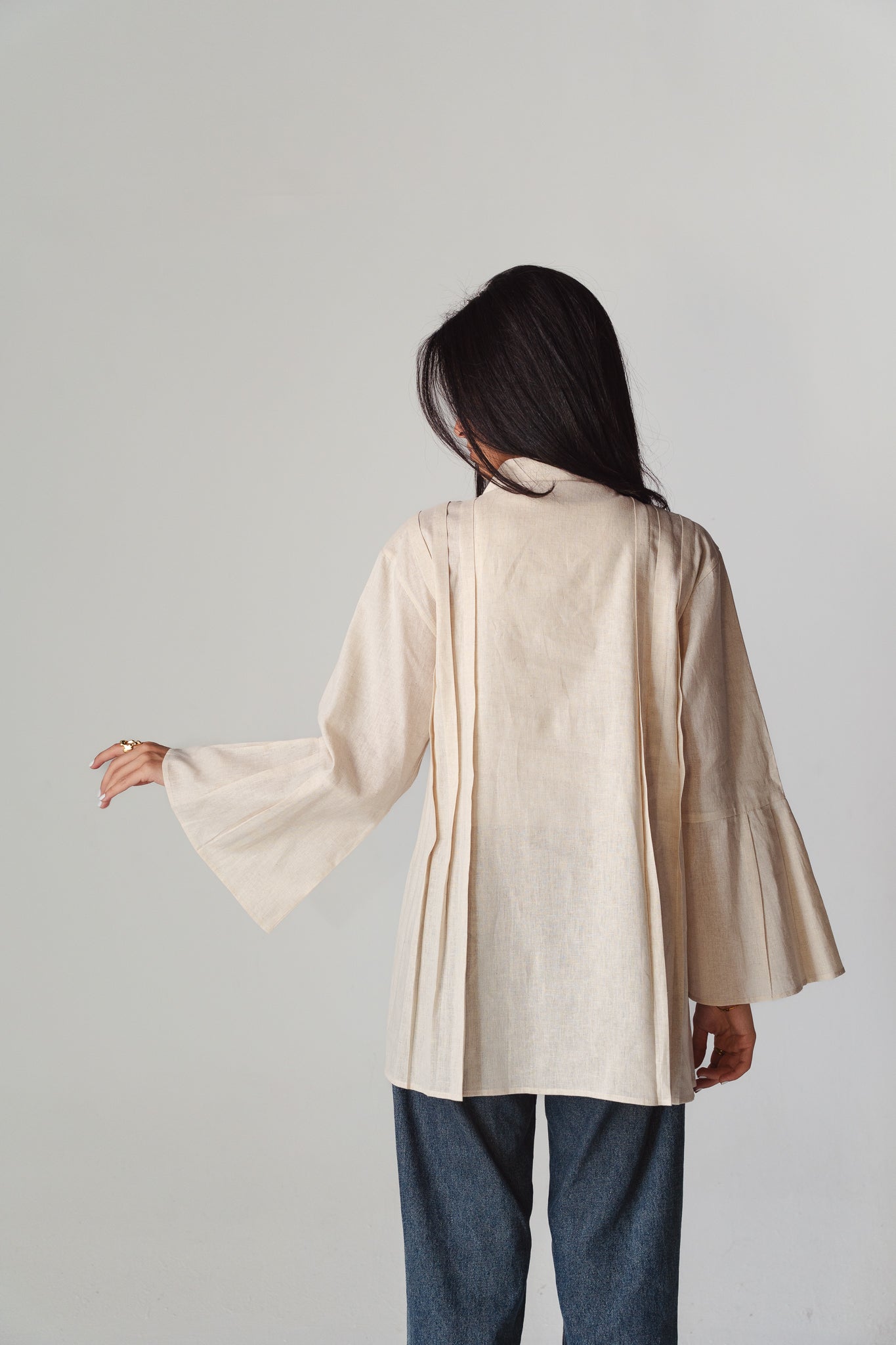 Bloom beige linen shirt