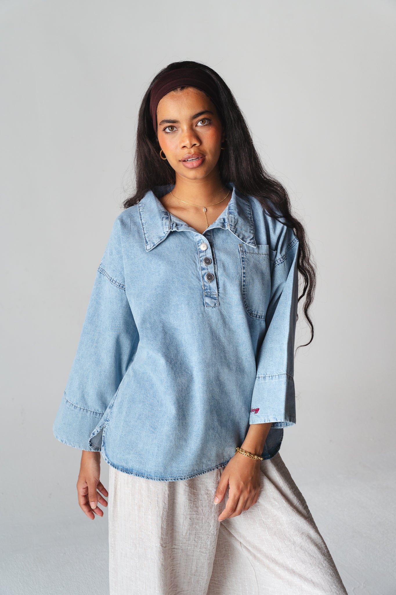 Iconic Energy light Denim top