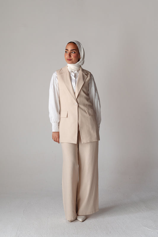 Statement beige linen set