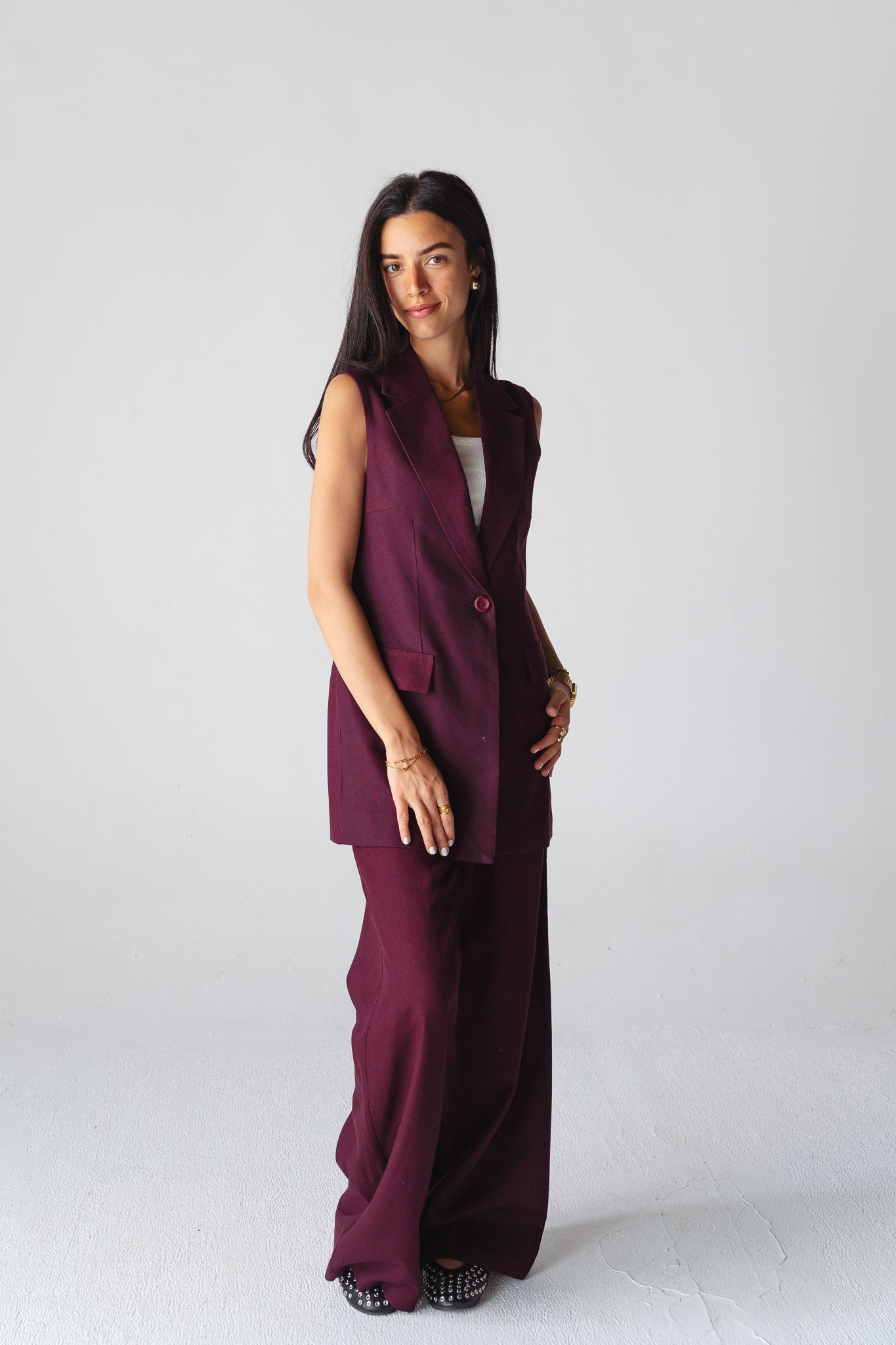 Statement burgundy linen set
