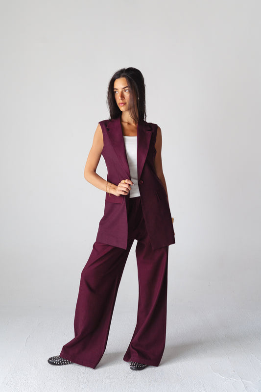 Statement burgundy linen set