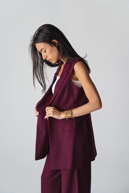 Statement burgundy linen set