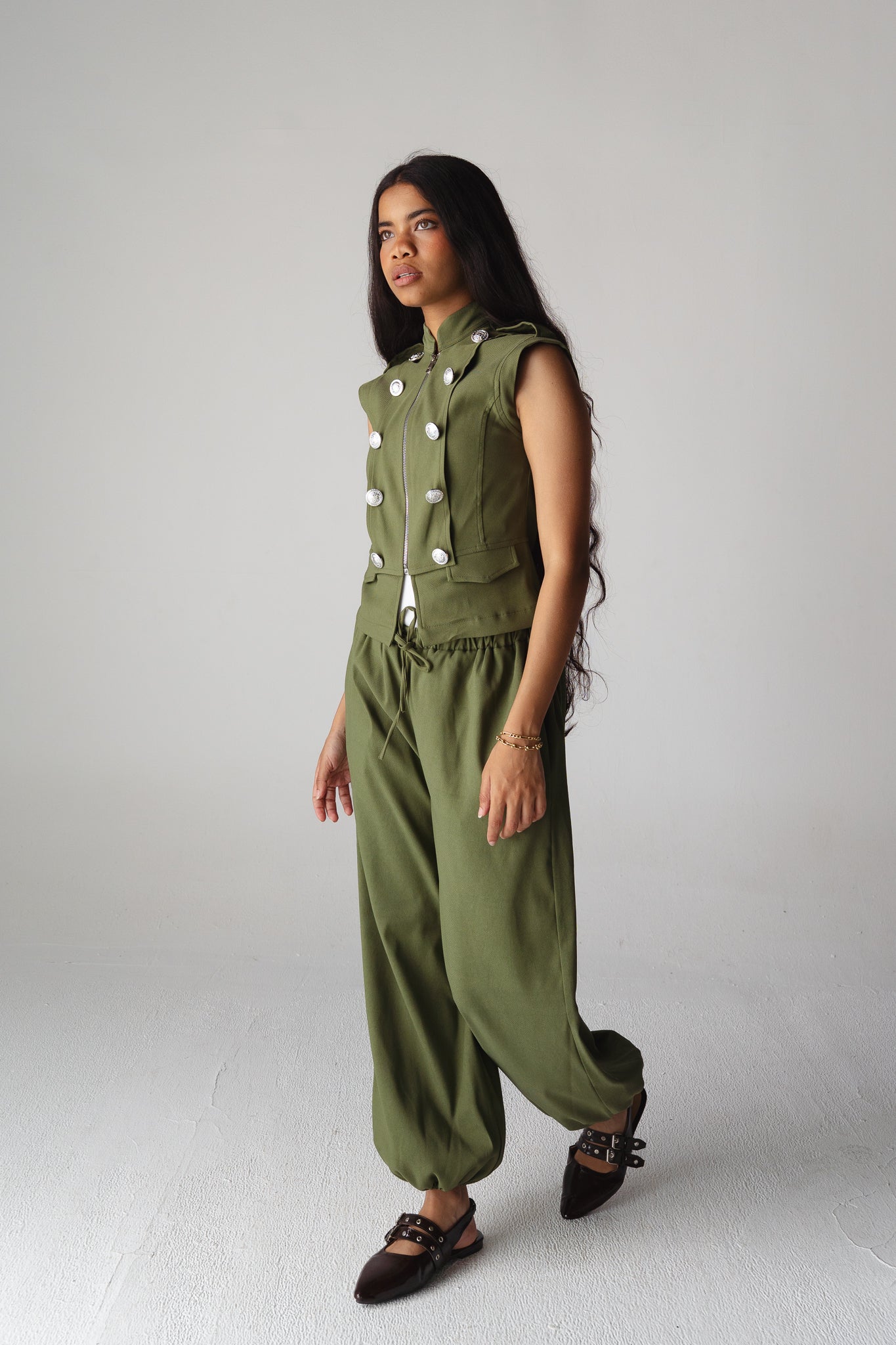 Armada Olive set