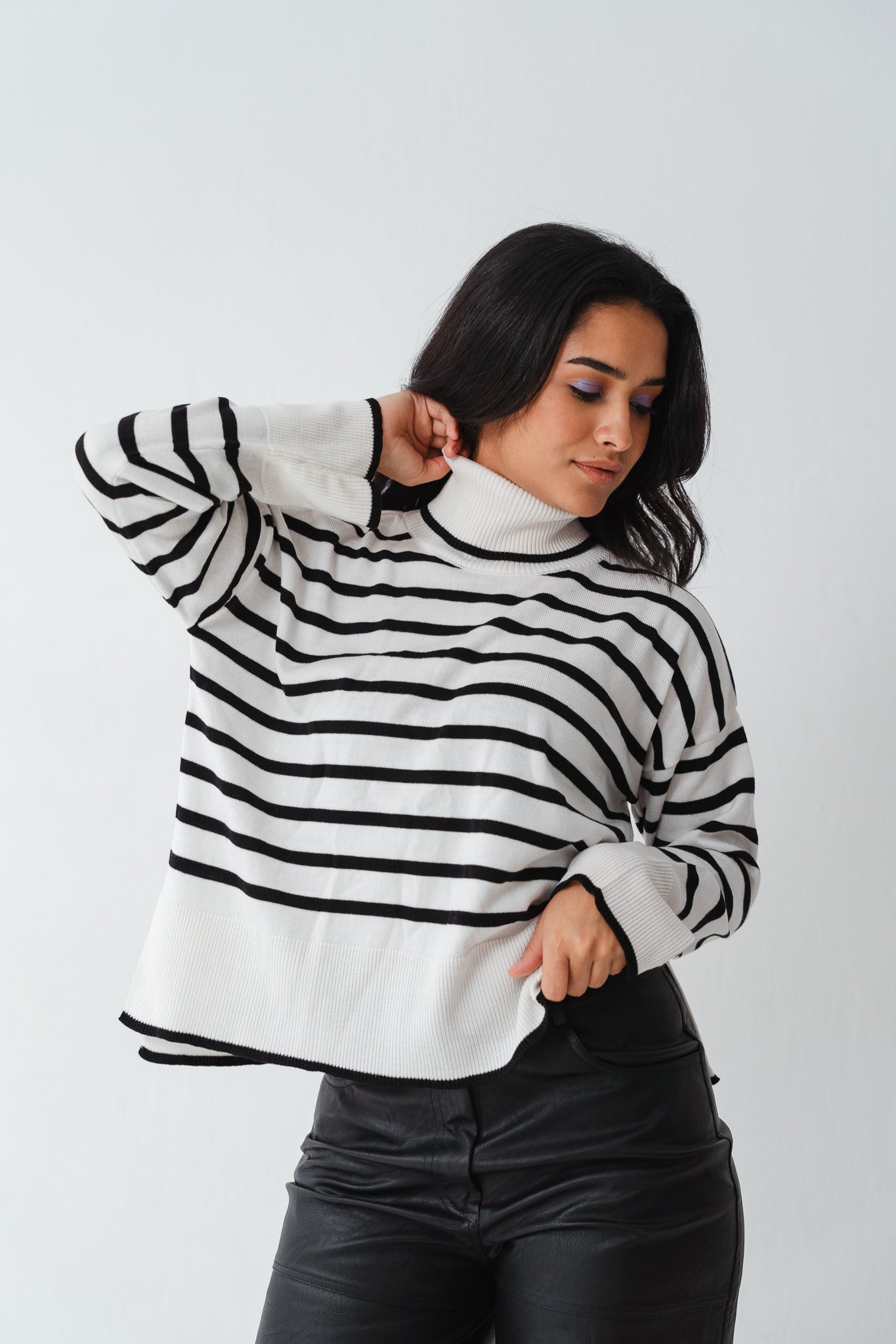 Linea White Pullover
