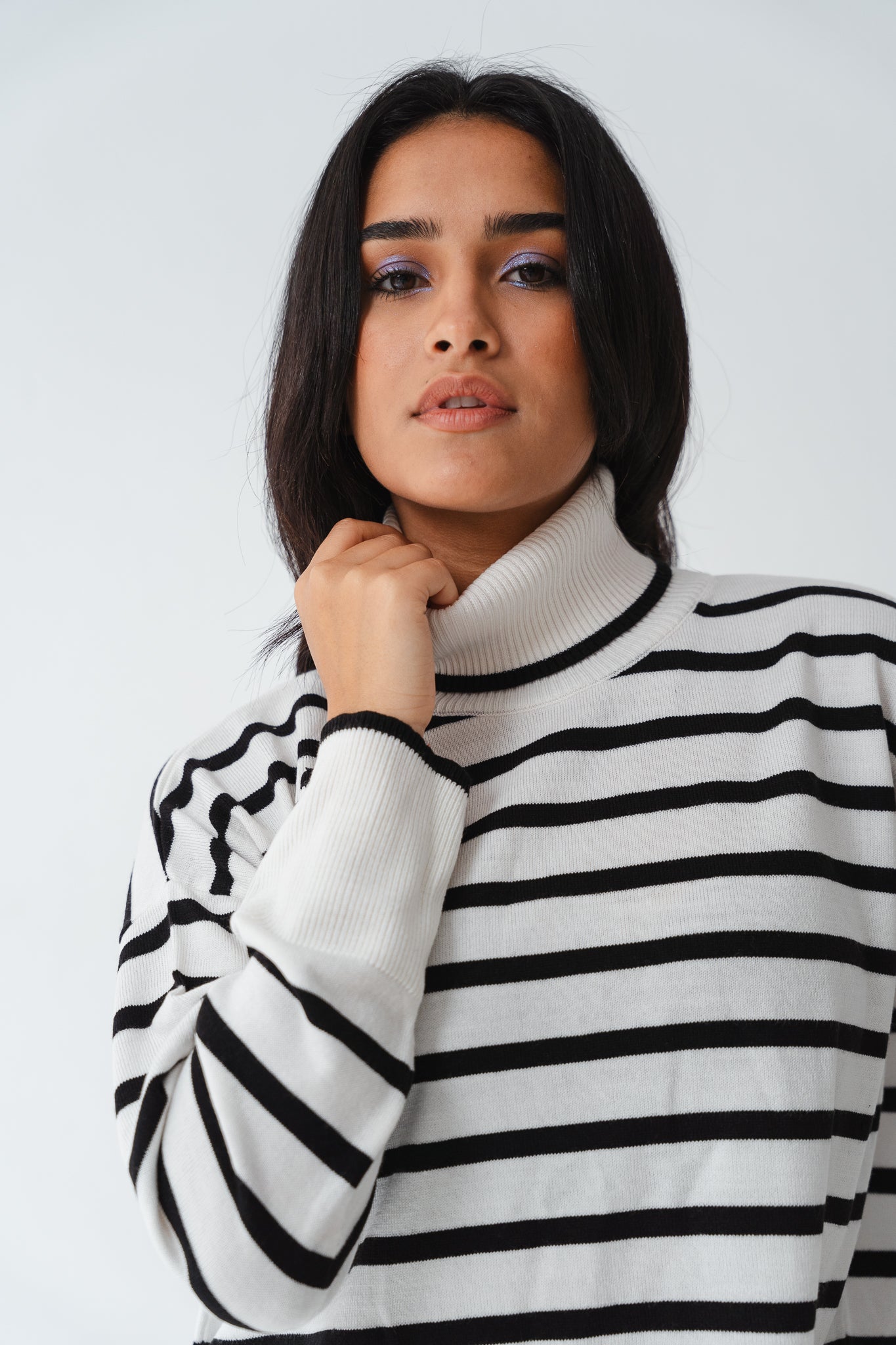Linea White Pullover