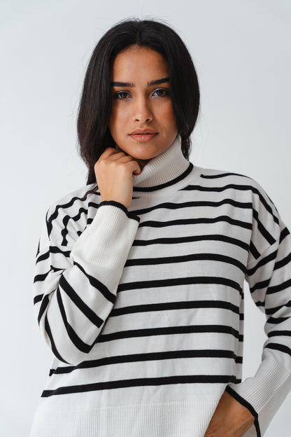 Linea White Pullover