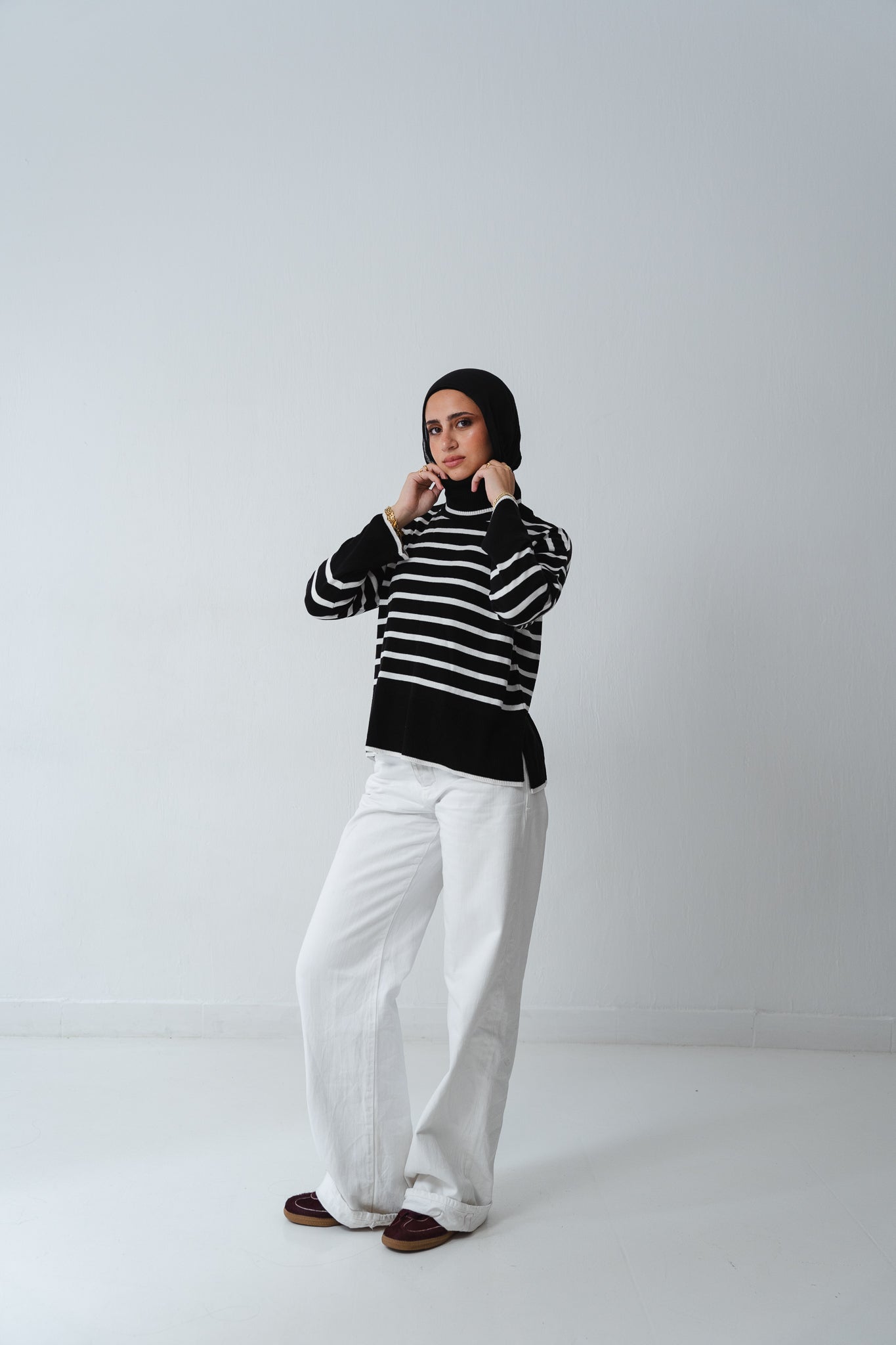 Linea Black Pullover