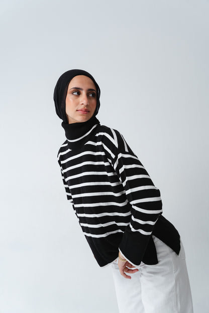 Linea Black Pullover